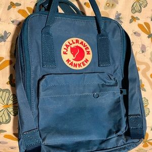 FJALLRAVEN Kanken mini Backpack